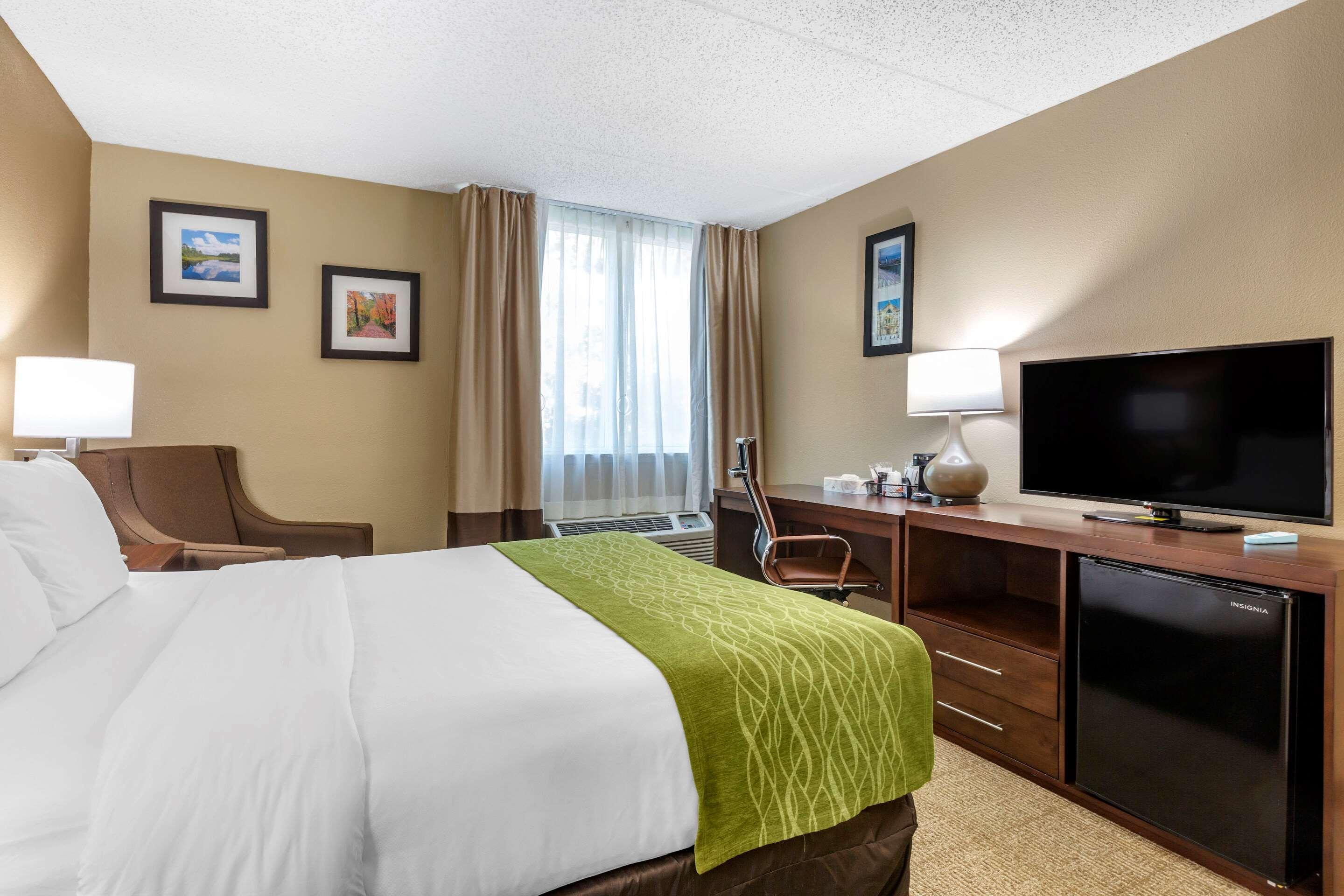 Comfort Inn Edison - New Brunswick Buitenkant foto