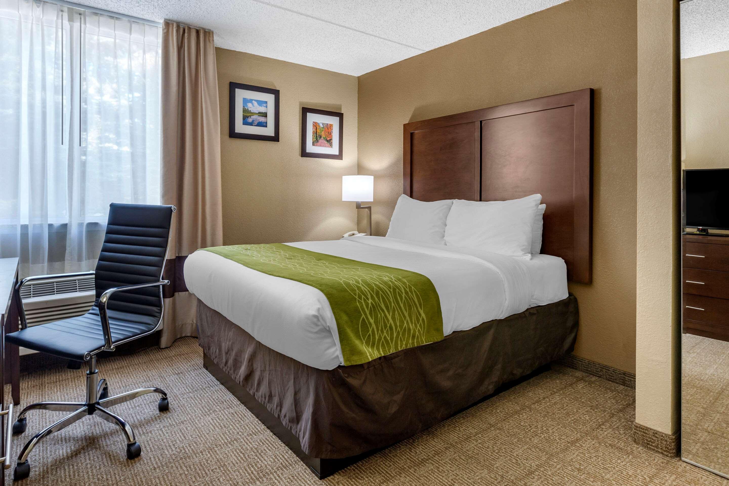 Comfort Inn Edison - New Brunswick Buitenkant foto