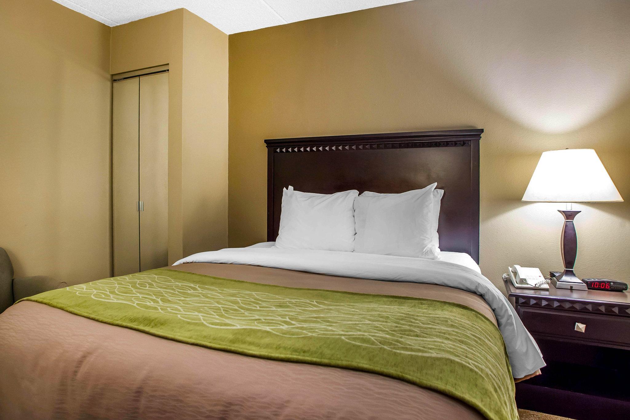 Comfort Inn Edison - New Brunswick Buitenkant foto